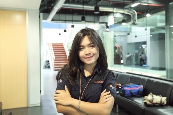 10 Potret Dana Paramita, Jurnalis Hits yang Bikin Jatuh Hati!