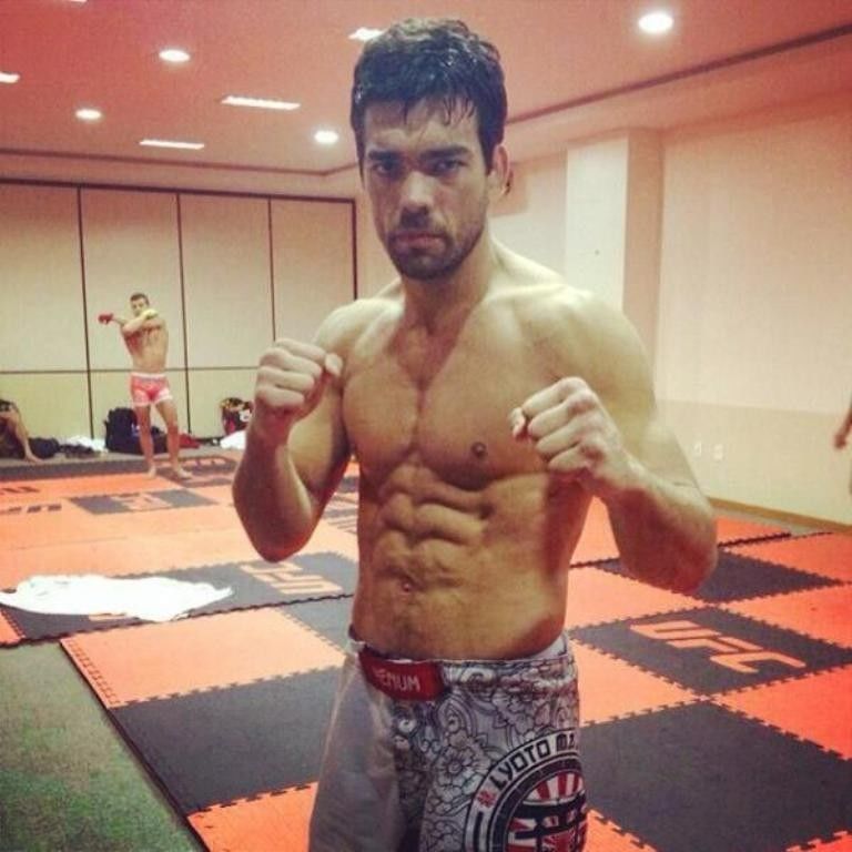 5 Petarung MMA yang Disangka Sportif Ini Ketahuan Pakai Doping