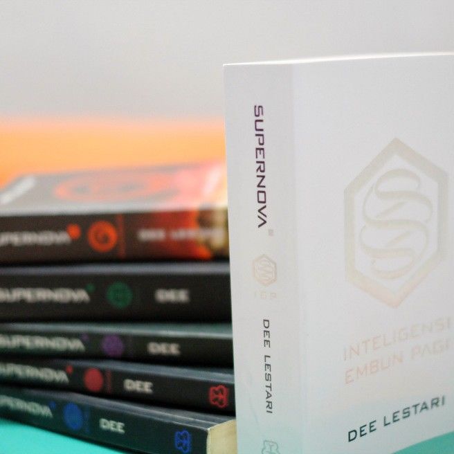 Buku Terbaik Dewi Dee Lestari Ini Akan Sukses Membuatmu Makin Pintar