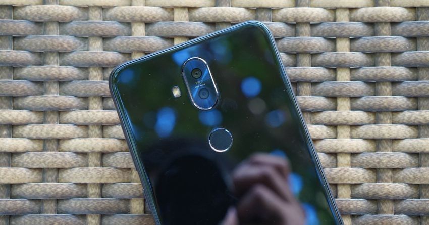 Asus Zenfone 5Q, Ponsel Spesialis Kamera yang Baru Dirilis