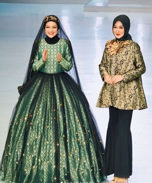 Bukti Berbakat Ini Beda Gaya 14 Fashion Designer Muslimah