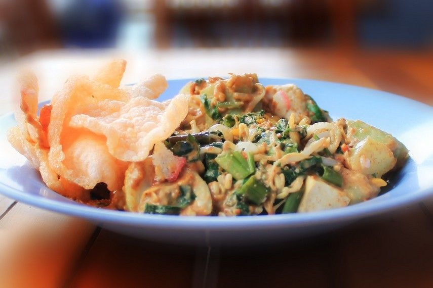 Different, Here are 3 Gado-Gado Recipes from Each Region in Indonesian