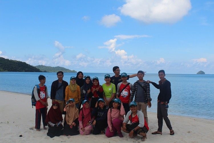 Jangan Mengaku ke Belitung Jika Belum ke Pulau Cantik Ini!