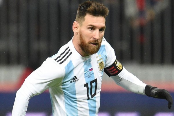 Lionel Messi Sudah Tiba Di Paris Disambut Bak Pahlawan