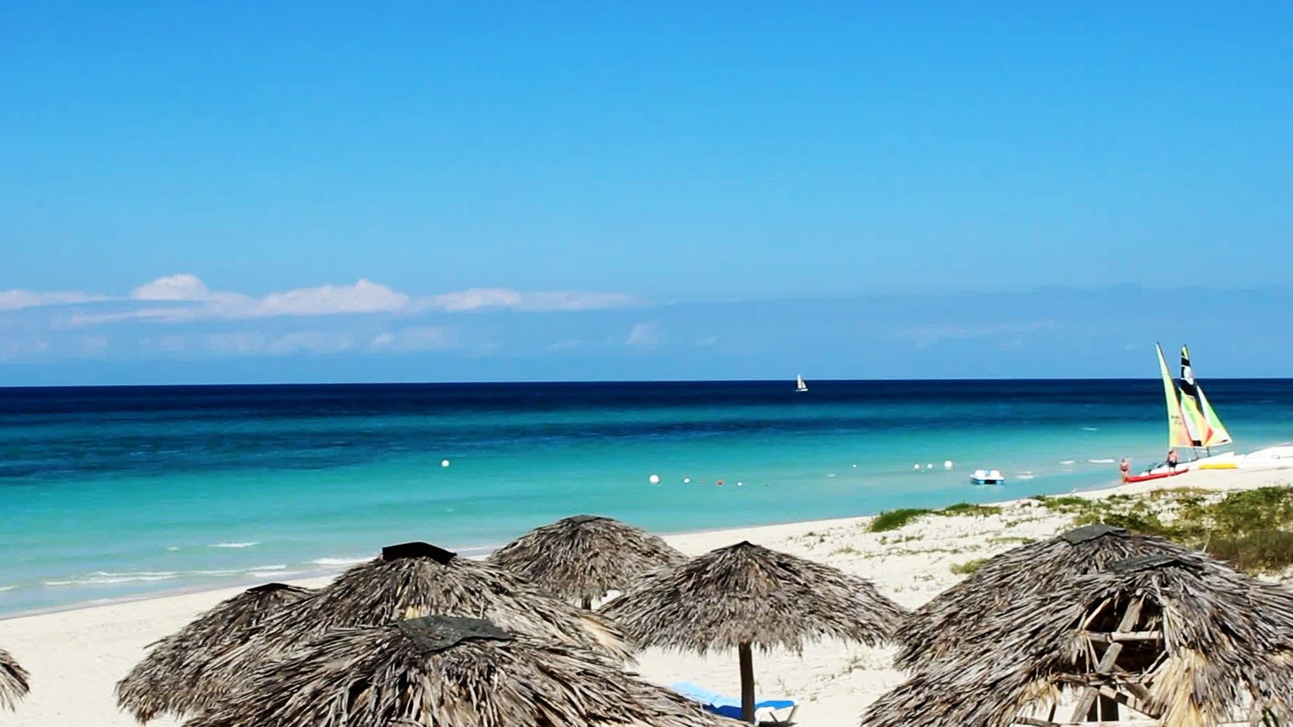 10 Pantai Terbaik Di Dunia Bikin Pengen Liburan