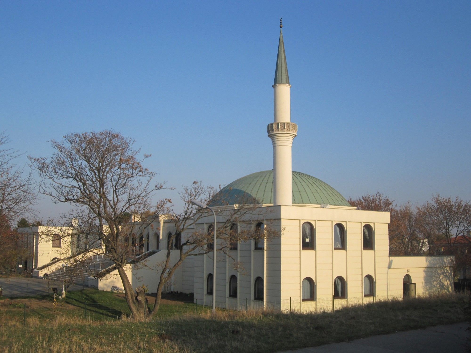8 Masjid Termegah Di Eropa Arsitekturnya Bikin Kagum Nih
