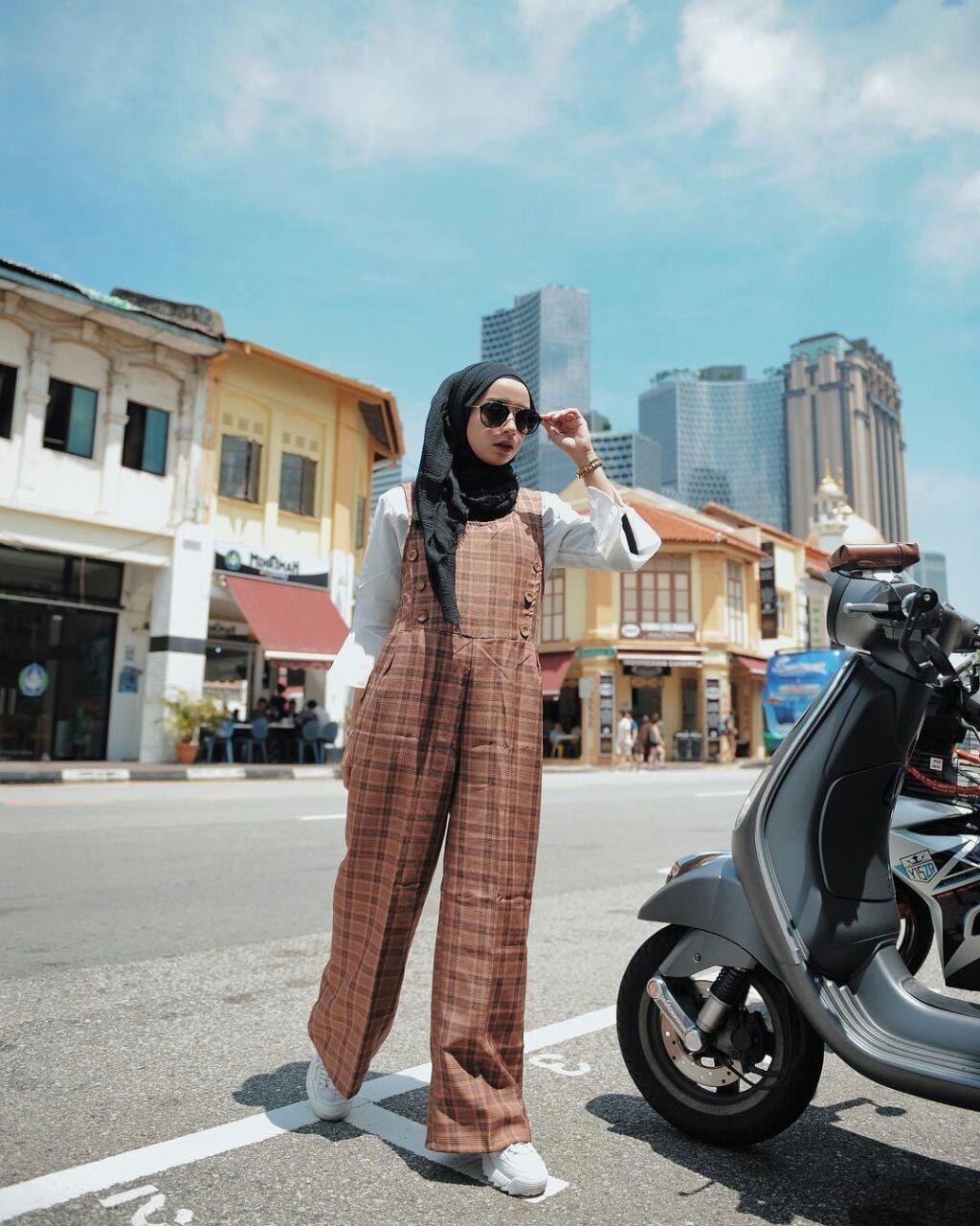 13 Style Hijab Casual ala Selebgram Joyagh, Pas Dipakai Ngabuburit!