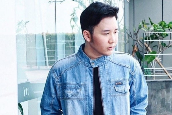 10 Gaya Kece dan Sederhana Rangga Moela, Bikin Kamu Makin Beda Bro!