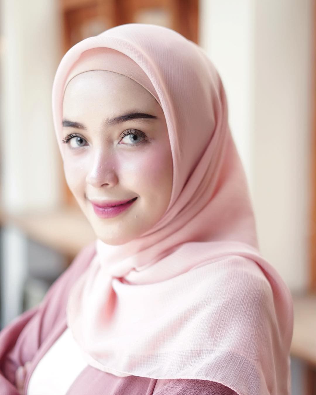 Jenis Bahan Hijab Premium