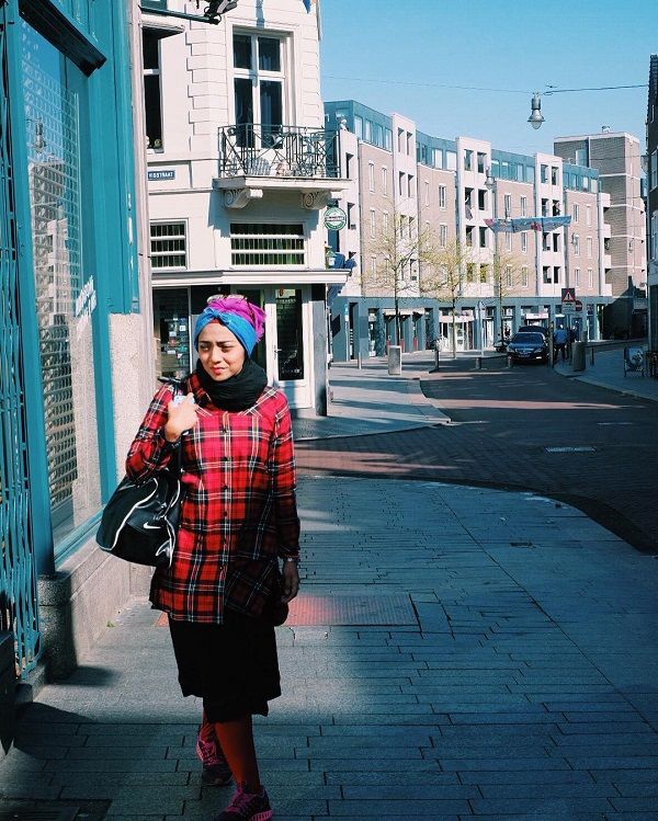 Chiki Fawzi dan Tren Hijab yang Dipengaruhi Industri Kedai Kopi