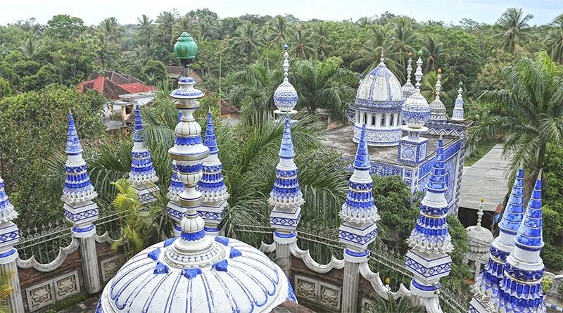Buat yang Mudik Balik, Yuk Mampir ke 10 Masjid Termegah di Indonesia
