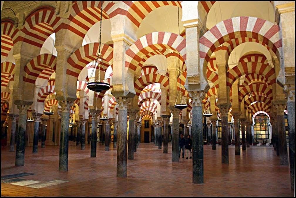 Dari Inggris hingga Rusia, Ini 8 Masjid Termegah di Eropa!