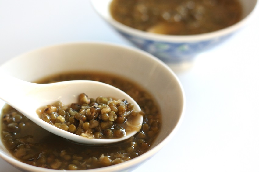  Resep  Bubur  Kacang  Hijau  Bisa Bikin Sendiri di Rumah Lho 