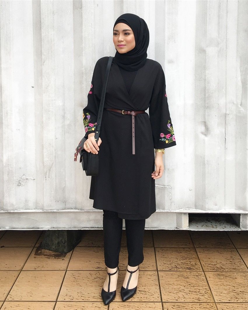 8 Gaya Hijab Ala Putri Muslimah Asia Uyaina Arshad Cocok Diikuti