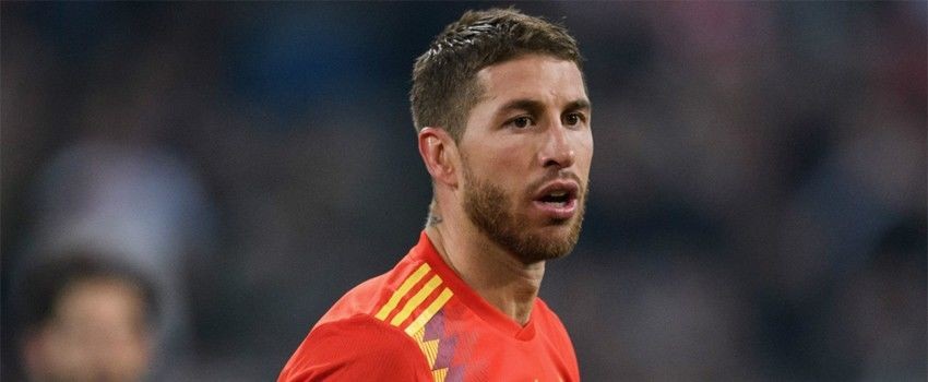 5 Pesepak Bola Calon Pemecah Rekor Caps Terbanyak di Timnas