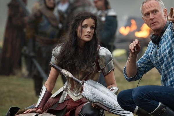 13 Adegan Film ini Nyaris Membunuh Pemainnya Lho