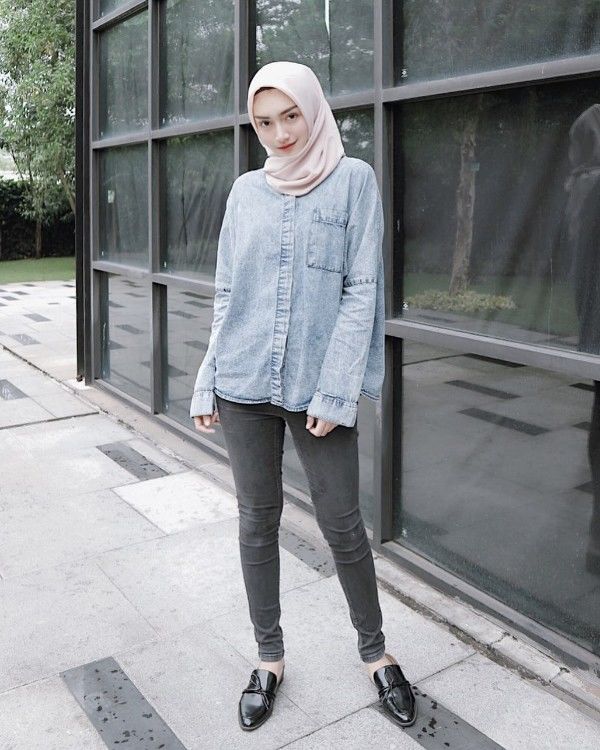  Style  Hijab  Celana  Jeans Putih  Gallery Islami Terbaru