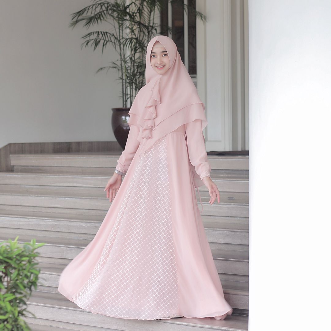 Gaya Hijab Pastel Ala Bella Almira