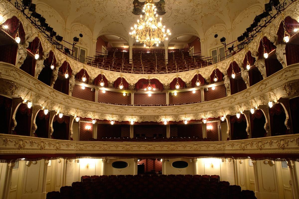 Cantiknya Kota Karlovy Vary, Tempat Syuting Drama Are You Human Too
