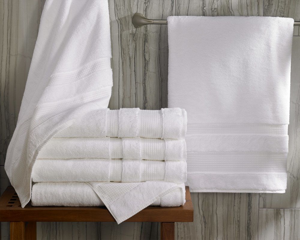 Забрал полотенце. Комплектация полотенец в отеле. Комплектация полотенца сушител. Hand Towels Size. Что такое комплектация полотенца.