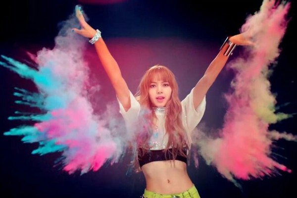 Selain Nyanyi, 5 Idol KPop Ini Jadi 'Dancing Queen' di Grupnya Lho