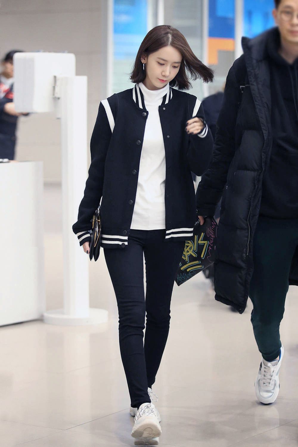 Airport Fashion Ala Yoona SNSD