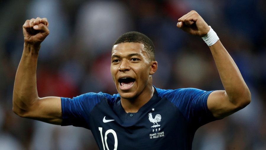 Meski Dipuji, Kylian Mbappe Tetap Merendah di Hadapan Pele