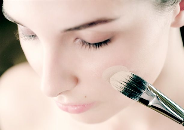 Baru Belajar Make-up? 6 Kuas Ini Wajib Kamu Miliki!
