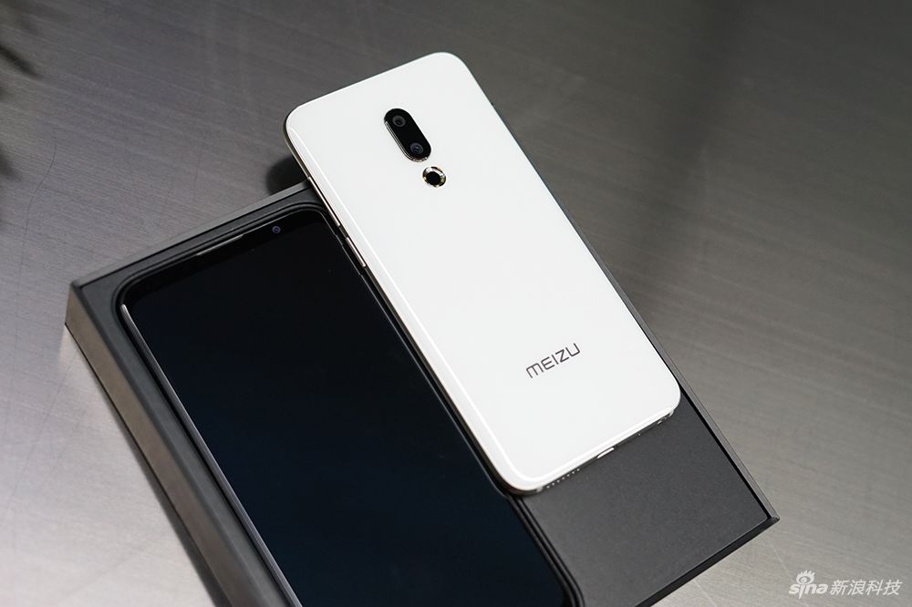 Meizu 16, Smartphone dengan Fingerprint di Layar Resmi Diluncurkan