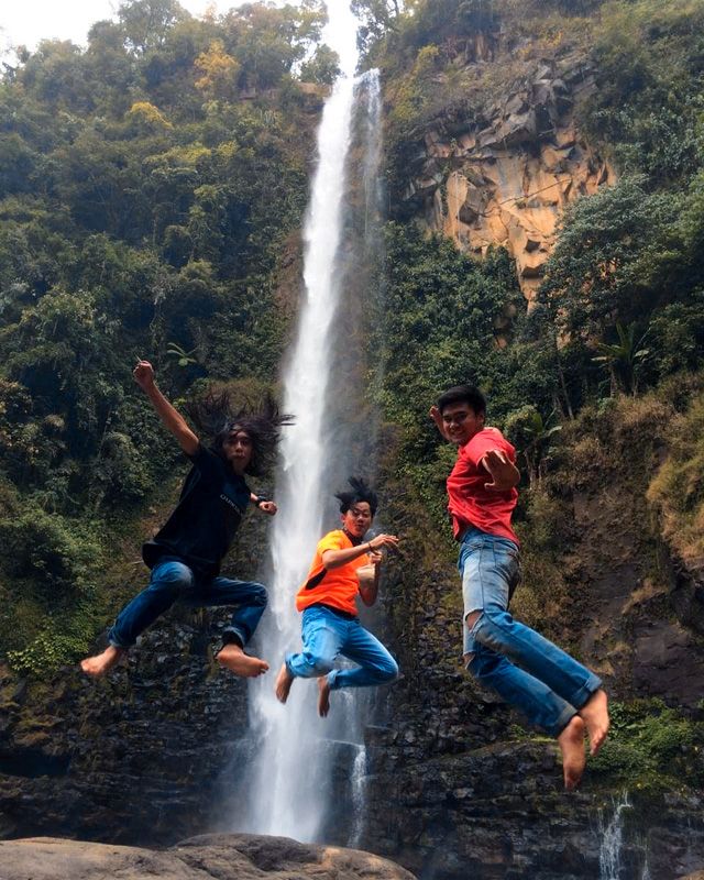 7 Air  Terjun  Terapik di Pagar  Alam  yang Sayang untuk 