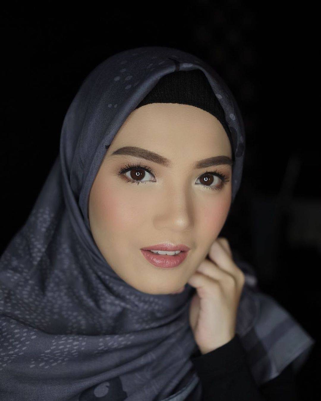 10 Artis Indonesia Yang Merambah Bisnis Busana Muslim, Semakin Tajir!