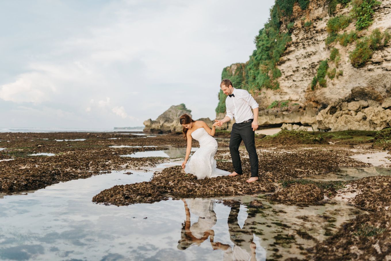 Eksotis Ini 7 Pantai Di Indonesia Yang Cocok Jadi Layar Pre Wedding