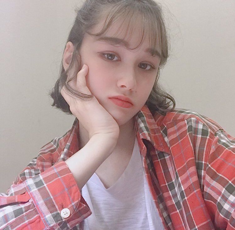 Potret Sofia Chwe Adik Vernon Seventeen