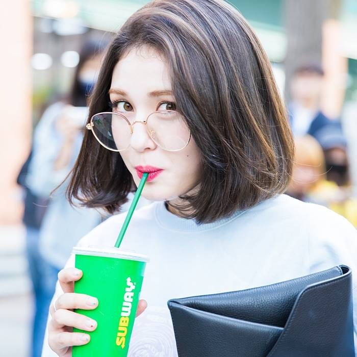 Tetap Stunning, Ini 7 Potret Terbaru Jeon Somi dengan Rambut Pendek!
