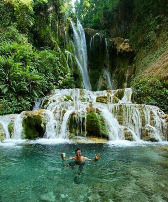 7 Air  Terjun  Kece di Sumba Buat  Kamu yang Merindukan 