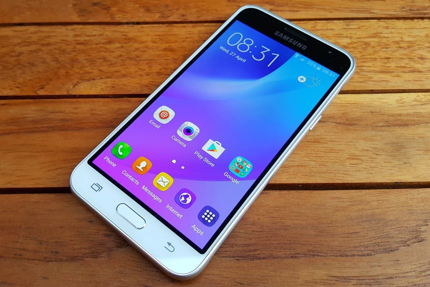 Murah Banget, 5 Smartphone Samsung J Series Ini Harganya Rp1 Jutaan