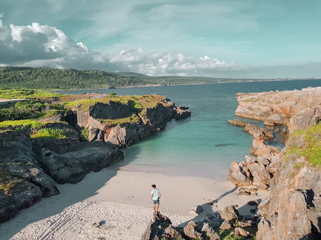 8 Potret Keindahan Pantai Tolanamon Bius Dari Alam Di Pulau Rote