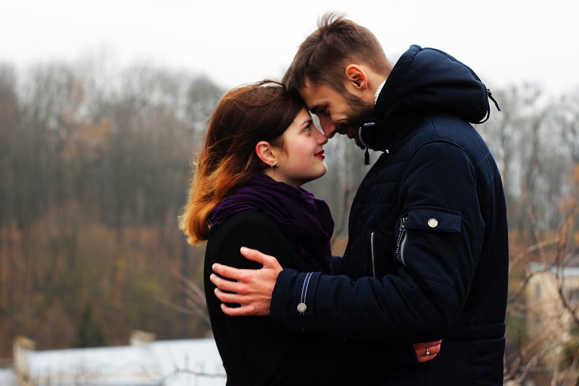 5 Alasan Pentingnya Menceritakan Impian dan Cita-cita pada Pasangan