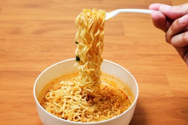 5 Pelajaran Berharga dari Mie Instan, Sahabat Akhir Bulan