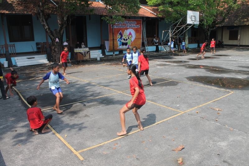 5 Permainan Masa Kecil Ini Pernah Bikin Kamu Lupa Waktu, Setuju?