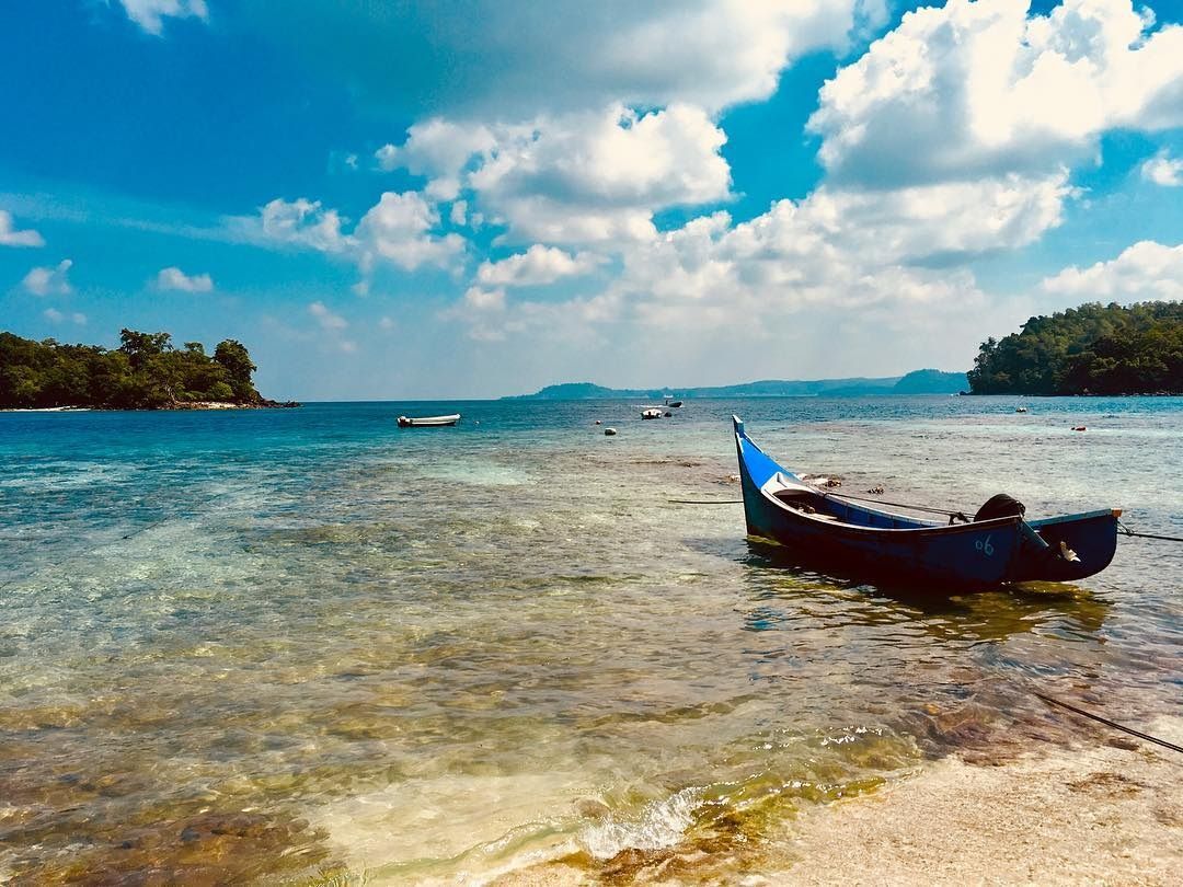 7 Pantai Indah Tersembunyi Di Indonesia Yang Wajib Dikunjungi