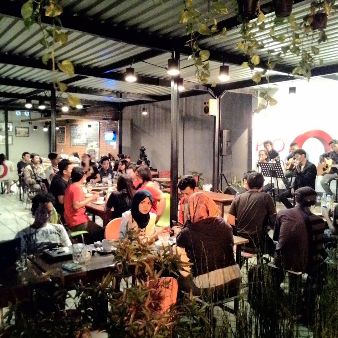 7 Kafe Hits di Kota Kediri yang Asyik Buat Kamu Nongkrong