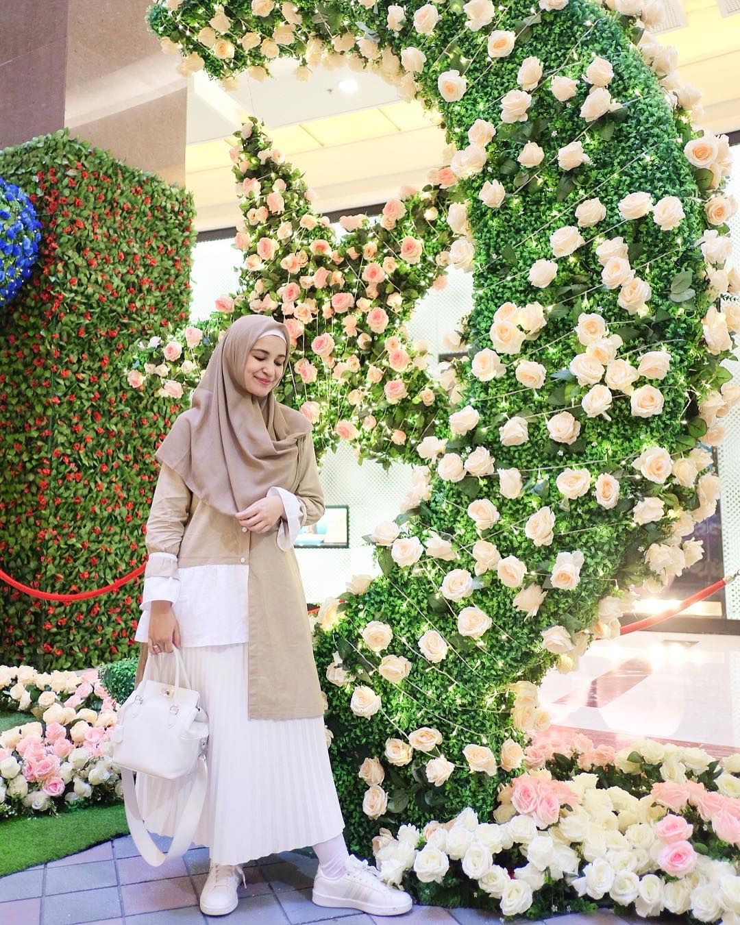 Ini Dia 7 Inspirasi Hijab Syari Dari Selebriti Tanah Air