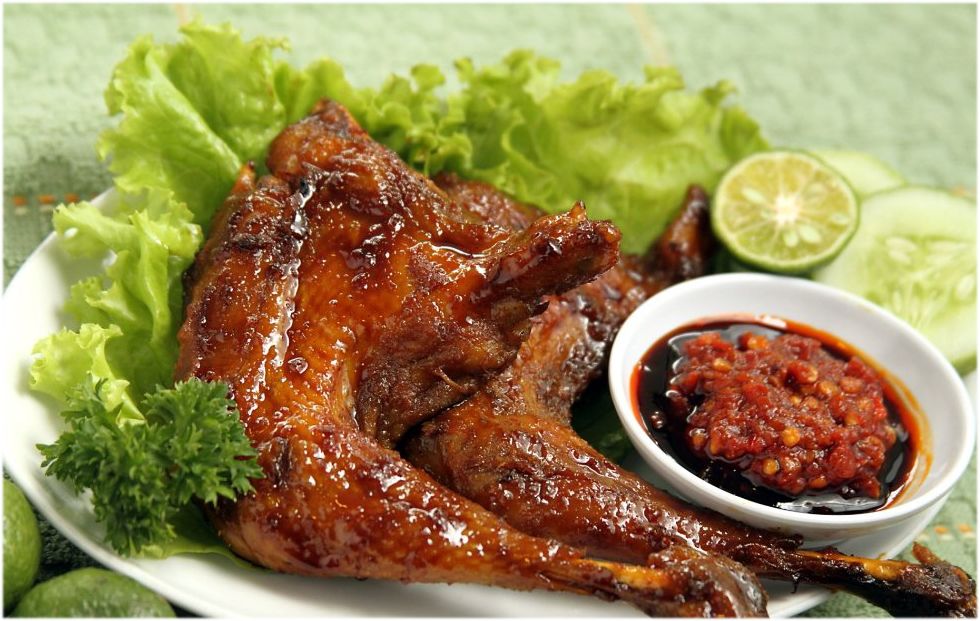 7 Makanan Ini Cocoknya Dengan Sambel Setan, Bikin Kamu Lupa Diet Lho