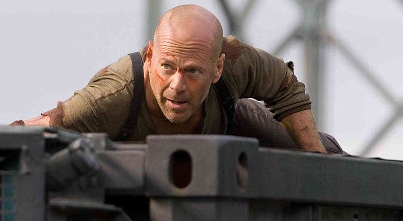 Rugrats Hingga Die Hard, Ini 9 Film Terlaris Bruce Willis Tahun 2000an