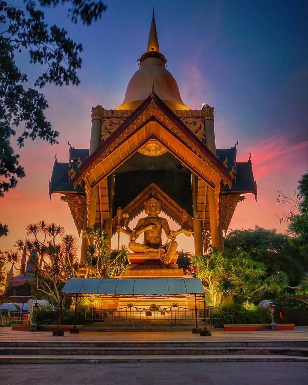 7 Wisata Religi di Surabaya Ini Bakal Bikin Liburanmu Adem