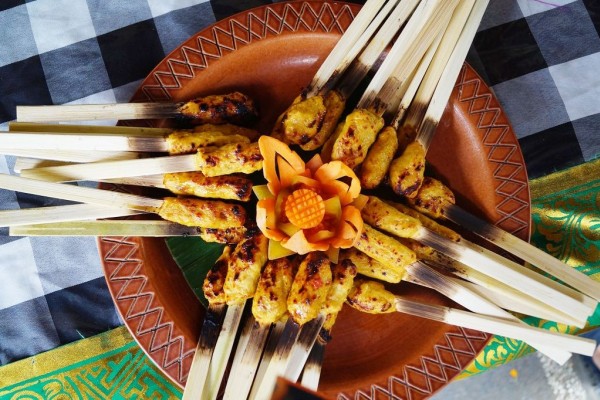 5 Kuliner Sate Populer Khas Bali, Enak dan Menggoda Selera