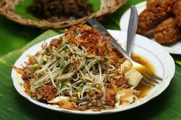 Begini Resep dan Cara Mudah Membuat Lontong Balap Khas Surabaya | IDN Times  Jabar