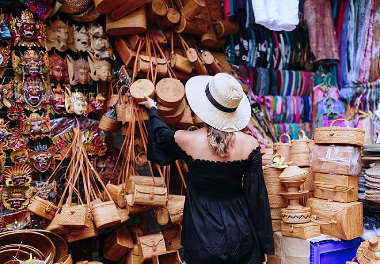 Kunjungan Wisman Tiongkok ke Bali Tinggi, Tapi Minim Belanja?