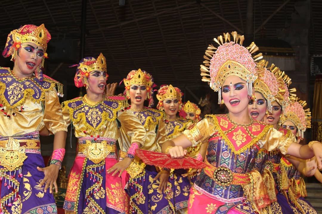 6 Seni  di Daerah Jawa  Timur  Ini Sangat Artistik Menawan 